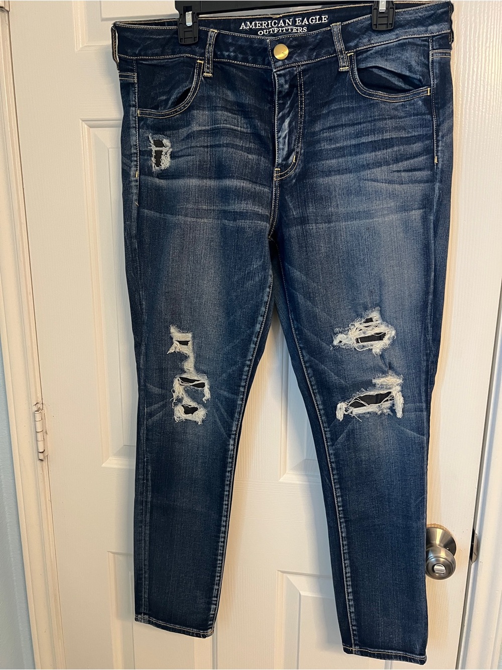 American Eagle Outfitters Women's Ripped Dark Blue Skinny Jeans
